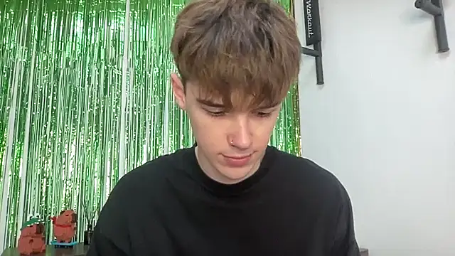 Snapshot of YourMilkyGuy chatting on February 18, 2026, 2:13 pm YourMilkyGuy online show from February 18, 2026, 2:13 pm