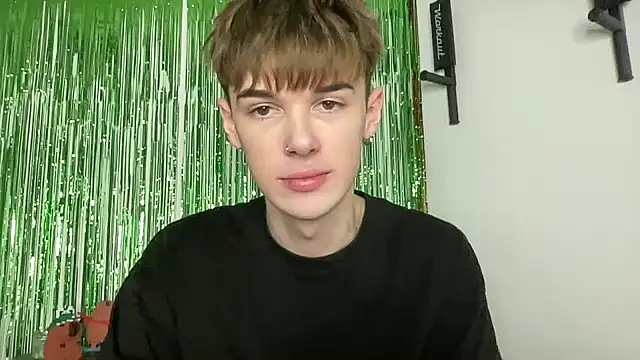 Snapshot of YourMilkyGuy chatting on February 22, 2026, 6:06 pm YourMilkyGuy online show from February 22, 2026, 6:06 pm