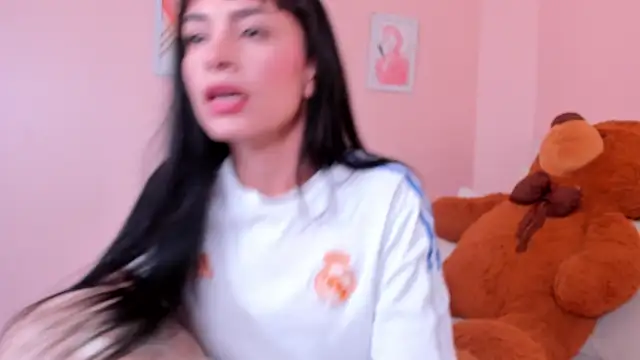 Snapshot of violeta_rodriguezz chatting on April 13, 2026, 4:56 pm violeta rodriguezz online show from April 13, 2026, 4:56 pm