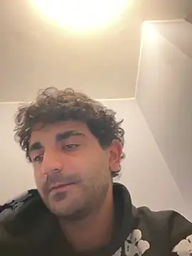 elia2711 online show from February 26, 2026, 7:02 pm