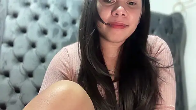 Snapshot of Mooree_naba chatting on July 7, 2026, 12:20 pm Mooree naba online show from July 7, 2026, 12:20 pm