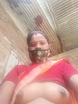 Snapshot of Kirti_sacsena chatting on February 17, 2026, 6:21 am Kirti sacsena online show from February 17, 2026, 6:21 am