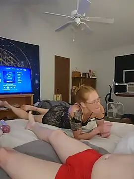 CuteKcCouple online show from June 6, 2026, 7:13 am
