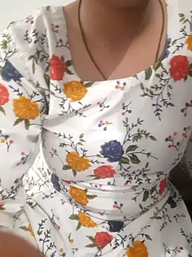 Snapshot of Uma_rani chatting on February 23, 2026, 7:39 am Uma rani online show from February 23, 2026, 7:39 am