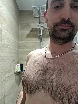 Snapshot of Engiehome chatting on April 10, 2026, 8:24 pm Engiehome online show from April 10, 2026, 8:24 pm