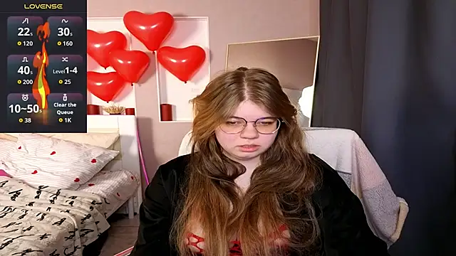 AminaBloom online show from February 11, 2026, 11:04 am