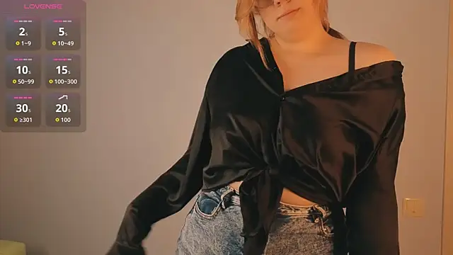 AminaBloom online show from March 1, 2026, 9:44 am