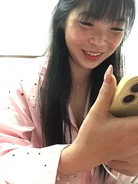 cuty lusy online show from March 8, 2026, 3:10 am
