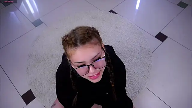 SulemaNeugin online show from March 29, 2026, 1:38 am