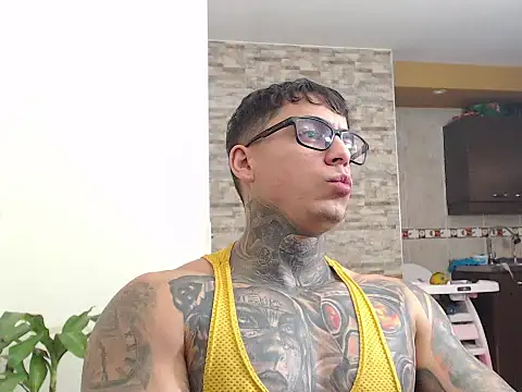 maxstrom111 online show from February 9, 2026, 1:26 pm