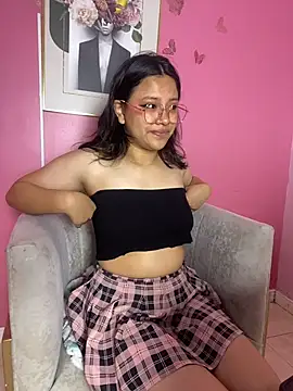 LilithRose  online show from February 18, 2026, 2:02 pm