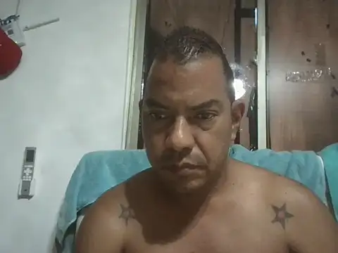 Quillero18 online show from February 19, 2026, 6:59 pm