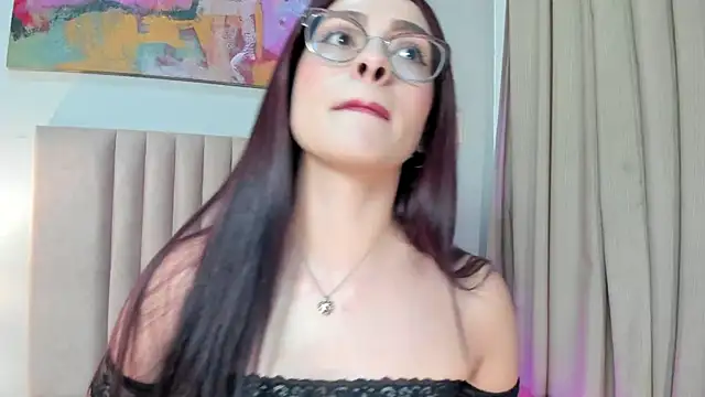 AndraCyruss online show from February 12, 2026, 11:11 pm