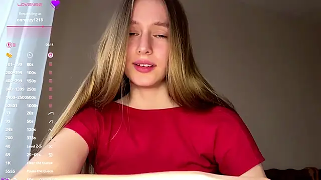 Snapshot of Viktoria_Vibes chatting on May 11, 2026, 4:04 pm Viktoria Vibes online show from May 11, 2026, 4:04 pm