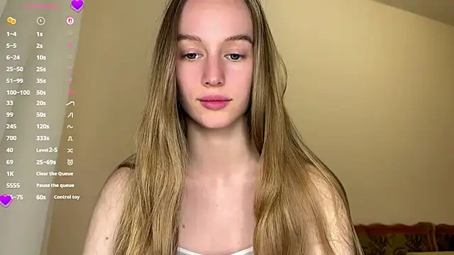 Snapshot of Viktoria_Vibes chatting on June 4, 2026, 7:20 pm Viktoria Vibes online show from June 4, 2026, 7:20 pm