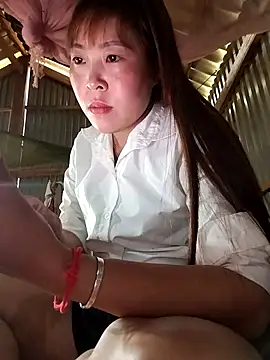 Snapshot of Yiyoongg chatting on March 30, 2026, 9:10 am Yiyoongg online show from March 30, 2026, 9:10 am