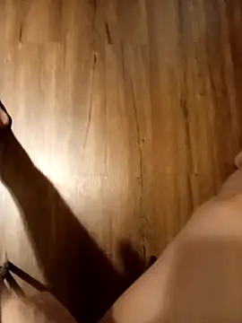 tiantian18cm online show from April 24, 2026, 10:07 am