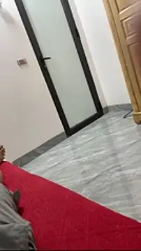 huyenzz online show from April 1, 2026, 2:25 pm