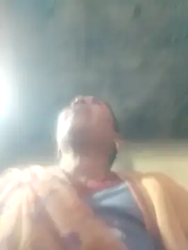 Snapshot of Loomaraj chatting on February 18, 2026, 5:25 am Loomaraj online show from February 18, 2026, 5:25 am