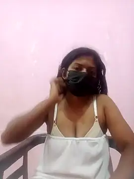 Malee S online show from May 6, 2026, 4:12 pm