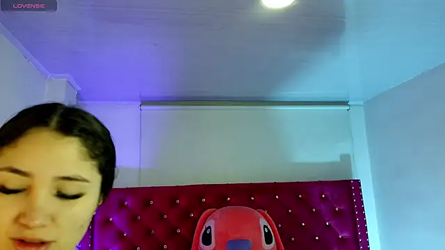 babyy nicols m online show from March 31, 2026, 10:37 am