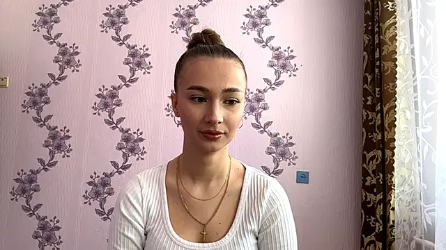 LacieHelaire online show from February 27, 2026, 7:30 am