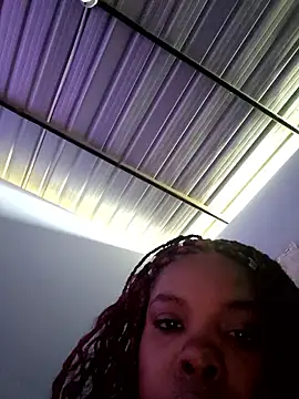 diablita48 online show from February 13, 2026, 5:09 pm