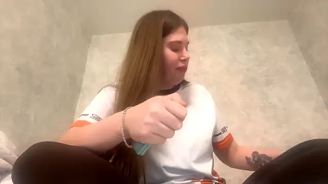 Snapshot of Lunexia_Kysstoria chatting on February 10, 2026, 1:48 pm Lunexia Kysstoria online show from February 10, 2026, 1:48 pm