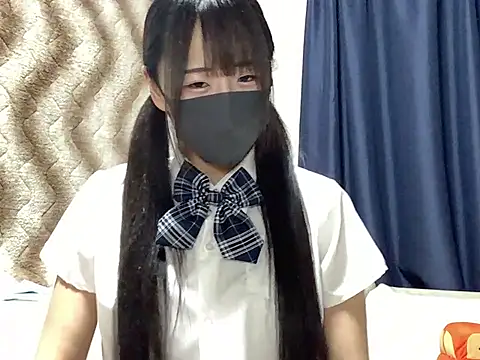 cocomi-coco0209 online show from May 16, 2026, 1:32 pm