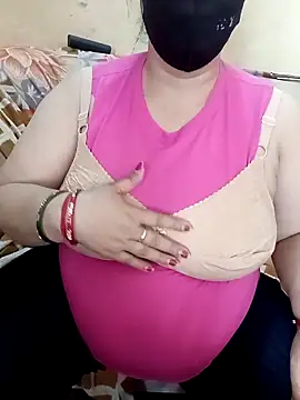 Snapshot of Simran_008 chatting on April 4, 2026, 4:44 am Simran 008 online show from April 4, 2026, 4:44 am