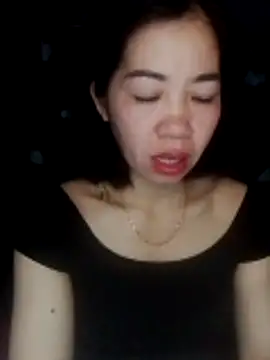 Snapshot of -Lundy- chatting on February 23, 2026, 11:35 pm -Lundy- online show from February 23, 2026, 11:35 pm