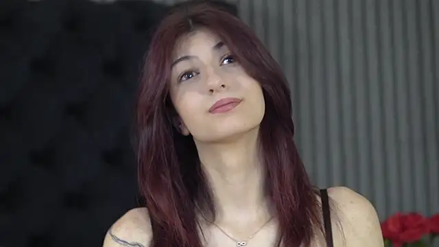 EveBliss online show from April 17, 2026, 7:55 am