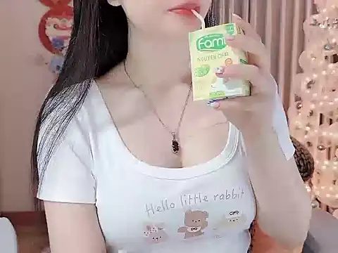 Agnelyn    online show from April 7, 2026, 2:01 am