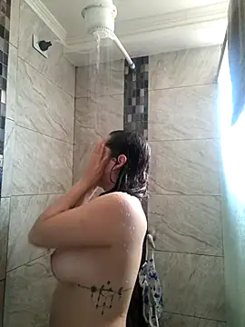 Snapshot of Jheriiz_1 chatting on February 17, 2026, 6:14 pm Jheriiz 1 online show from February 17, 2026, 6:14 pm