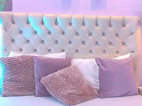 Ema Jackson online show from February 15, 2026, 1:20 pm