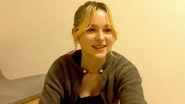 Snapshot of e_ri_ka93 chatting on February 22, 2026, 11:09 am e ri ka93 online show from February 22, 2026, 11:09 am