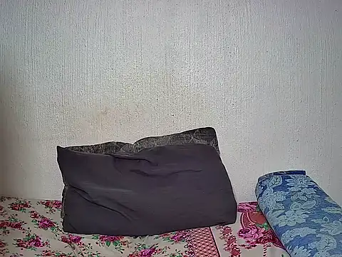 BlackBeauty2002 online show from February 9, 2026, 8:24 pm