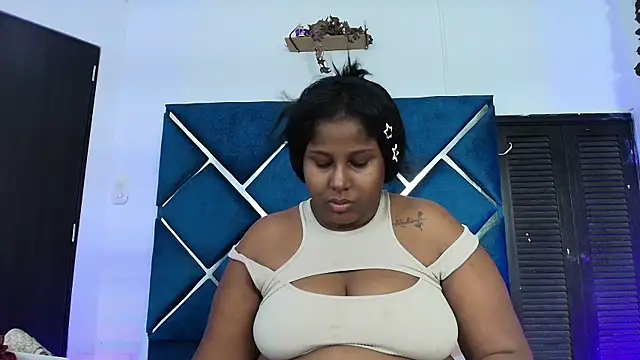 Snapshot of AlexaRousse4u chatting on July 1, 2026, 12:01 am AlexaRousse4u online show from July 1, 2026, 12:01 am