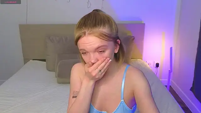 StellaBunny online show from April 6, 2026, 4:10 am