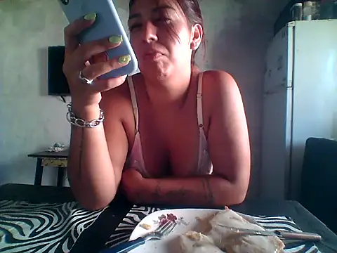 Snapshot of Micaela777 chatting on February 17, 2026, 3:08 pm Micaela777 online show from February 17, 2026, 3:08 pm