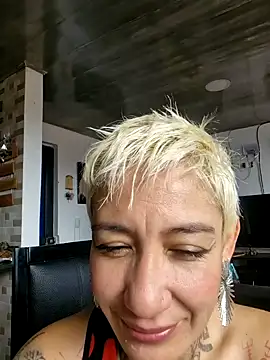 Everlyn sexx online show from July 19, 2026, 5:38 pm