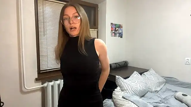 Snapshot of MillySwolley chatting on February 15, 2026, 3:42 pm MillySwolley online show from February 15, 2026, 3:42 pm