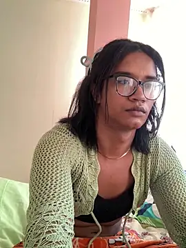 Snapshot of horny_brii chatting on May 11, 2026, 6:05 pm horny brii online show from May 11, 2026, 6:05 pm
