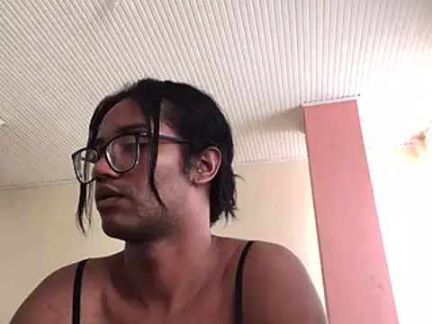 Snapshot of horny_brii chatting on May 16, 2026, 6:39 pm horny brii online show from May 16, 2026, 6:39 pm