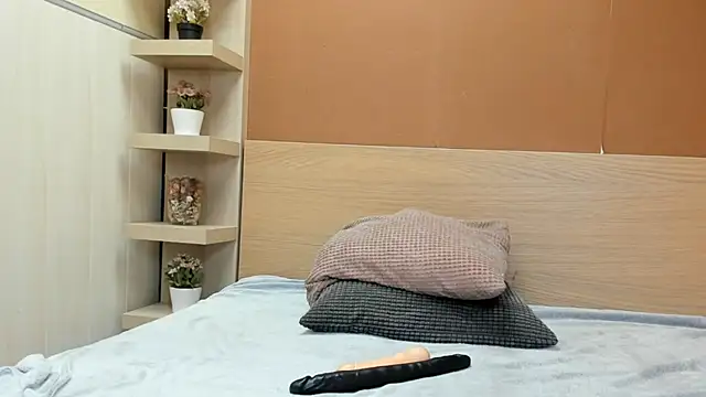 PinkyTwerkyX online show from March 15, 2026, 10:43 am