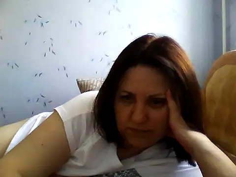LockyCharm111 online show from June 10, 2026, 7:40 am