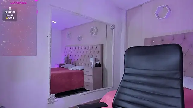 DulcePrince  online show from February 17, 2026, 1:07 pm