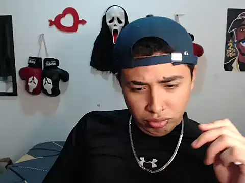 david hot crazy online show from February 24, 2026, 6:44 am