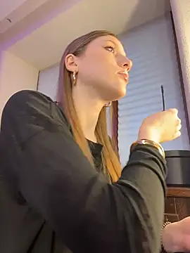 YourSweetArya online show from March 1, 2026, 2:30 pm