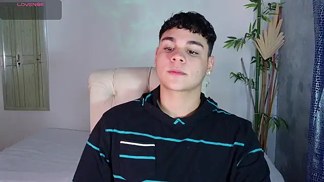 Snapshot of eithan_jonnes chatting on February 12, 2026, 5:30 pm eithan jonnes online show from February 12, 2026, 5:30 pm